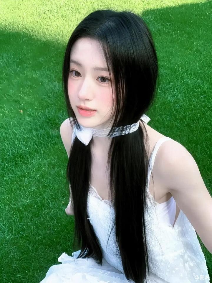 迟子建：邻家有少女