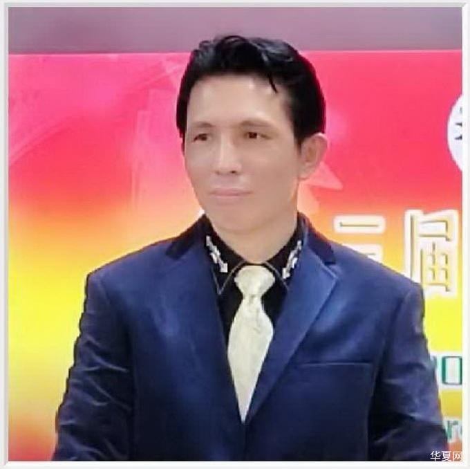 以墨为马——悬腕的龙城之子王博生