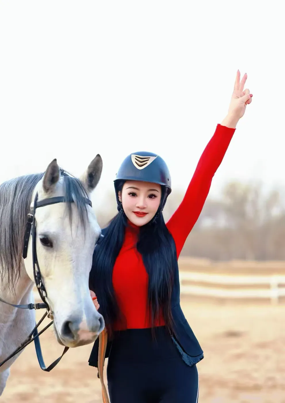 第九届中国书画春节联欢晚会文化传播大使一一安婷